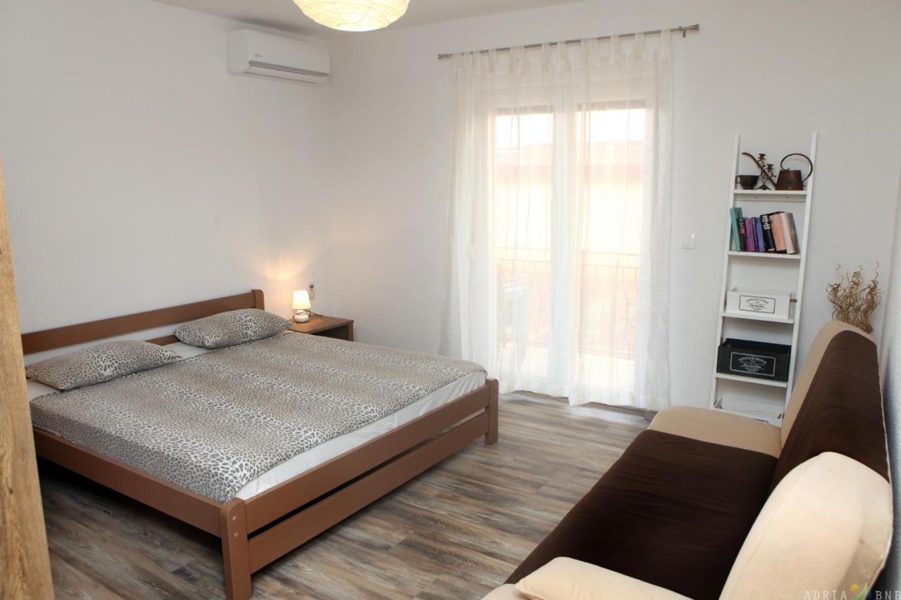 Nice Apartment Near The Sea Es3 Umag Buitenkant foto