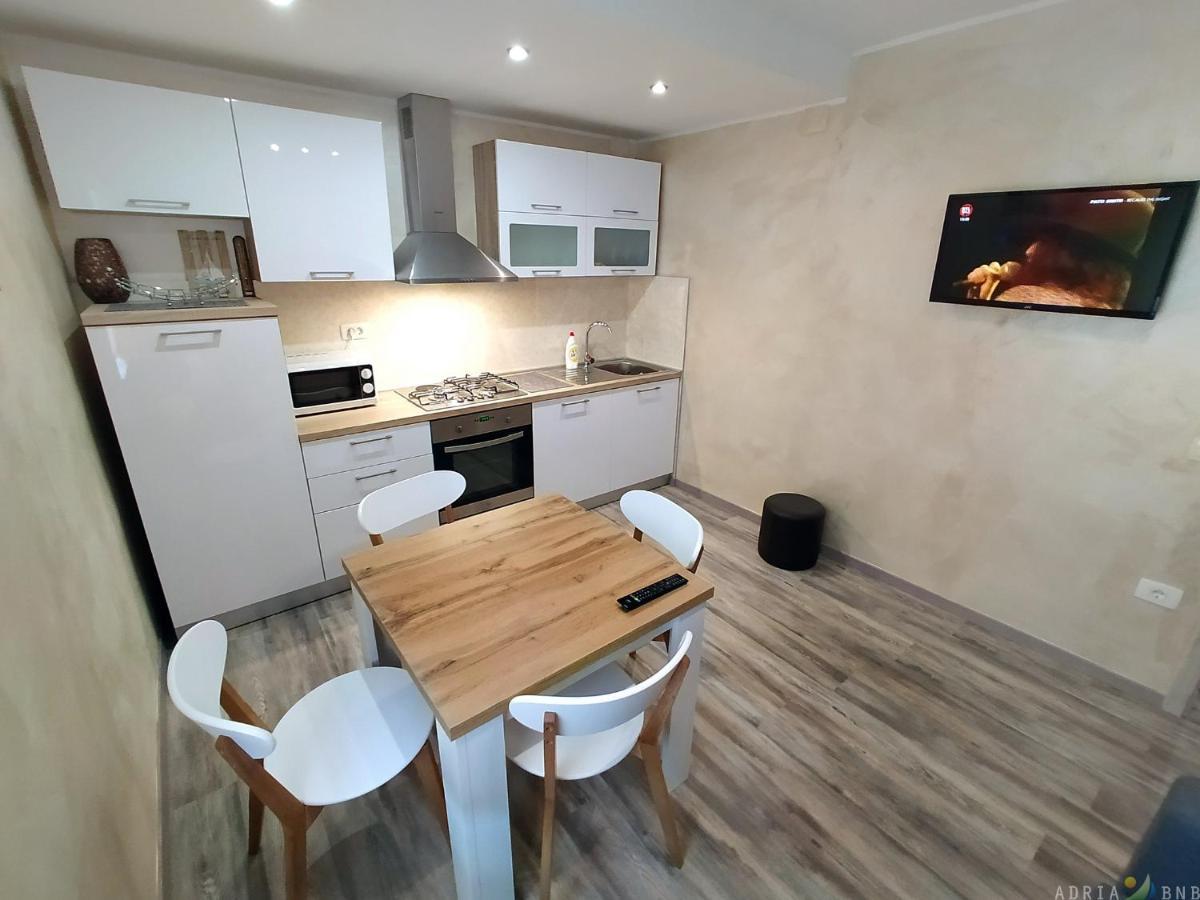 Nice Apartment Near The Sea Es3 Umag Buitenkant foto